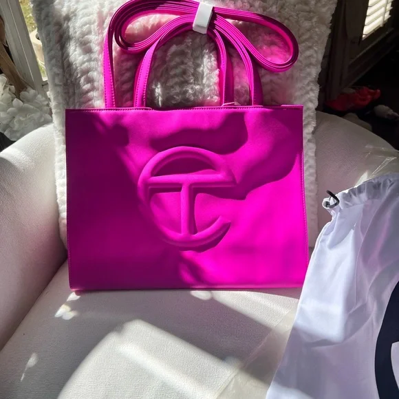 Telfar Medium Shopper - Azalea - Picture 3 of 9